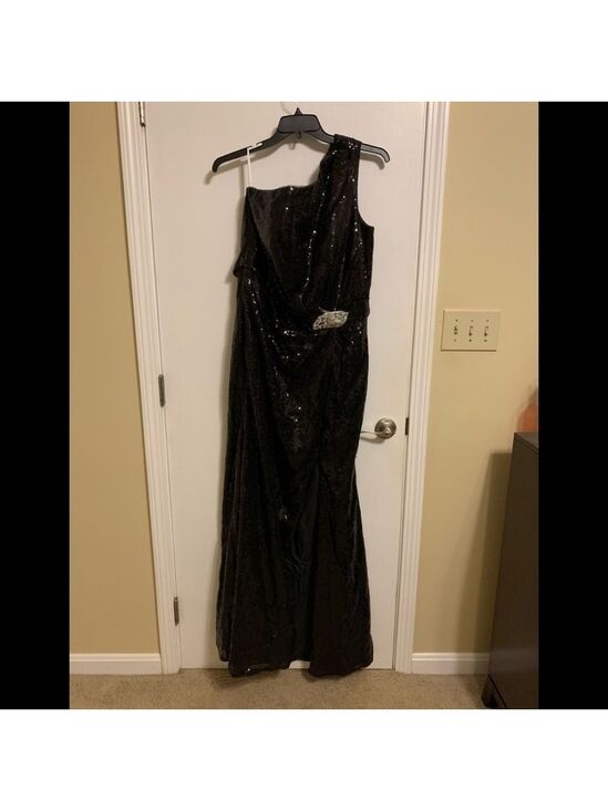 Dresses & Skirts - Formal Gown Sequined